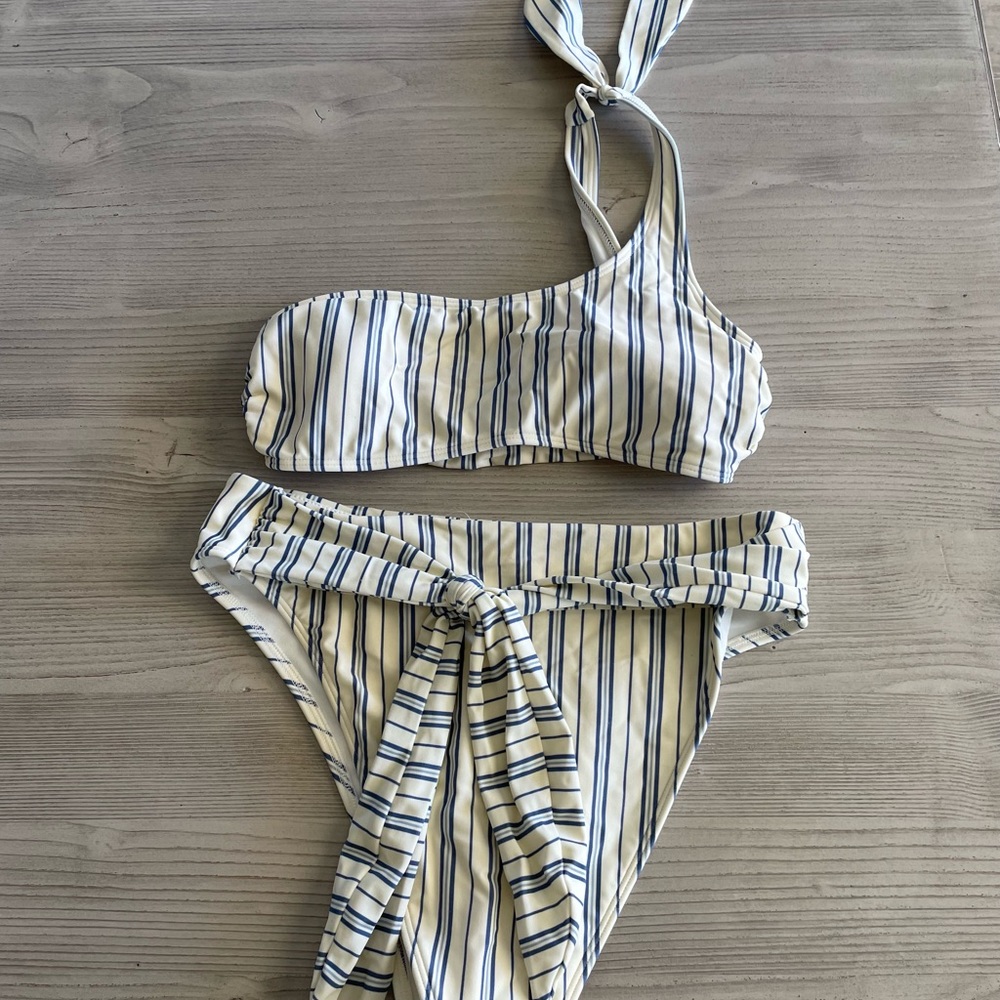 Two piece strip set